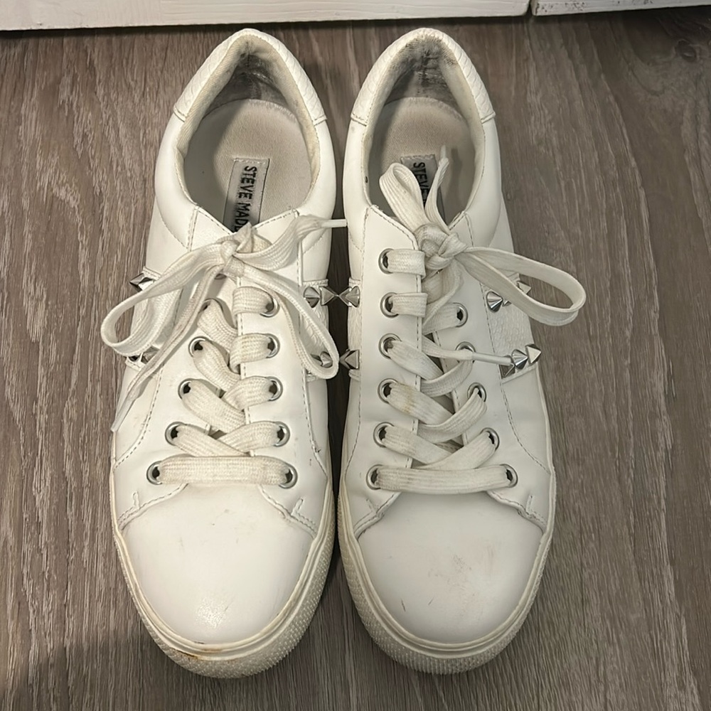 Steve Madden Sneakers